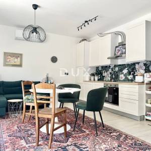 ISTRA, PLOMIN LUKA - Apartman prvi red do mora