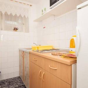 ISTRA, POMER Kuća s restoranom na 200m od mora