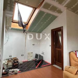 ISTRA, POMER - samostojeća kuća 250m2 s garažom i okućnicom, 150m od mora
