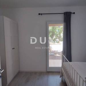 ISTRA, POMER Zanimljiva kuća s četiri apartmana!
