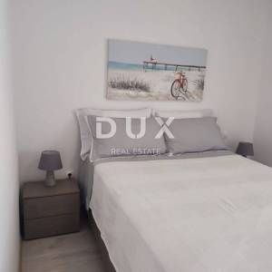 ISTRA, POMER Zanimljiva kuća s četiri apartmana!