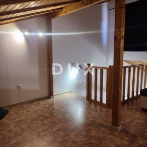 ISTRA, POMER Zanimljiva kuća s četiri apartmana!