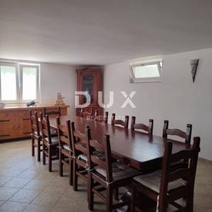 ISTRA, POMER Zanimljiva kuća s četiri apartmana!