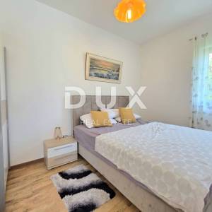 ISTRA, POREČ - 2SS+DB obnovljen stan na atraktivnoj lokaciji, svega 600m od uređenih plaža i šetališta