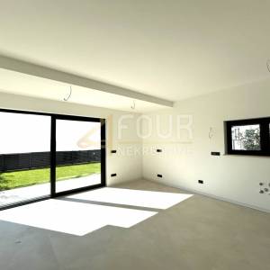 Istra, Poreč, 3s+db, 141.38m2 s okućnicom - novogradnja