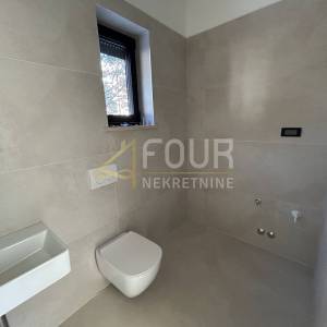 Istra, Poreč, 3s+db, 141.38m2 s okućnicom - novogradnja