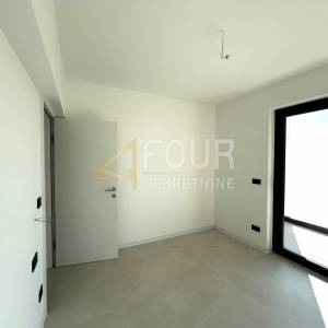 Istra, Poreč, 3s+db, 141.38m2 s okućnicom - novogradnja