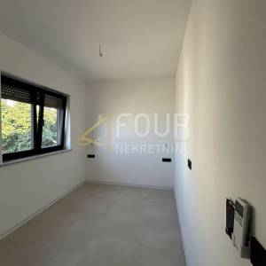 Istra, Poreč, 3s+db, 141.38m2 s okućnicom - novogradnja