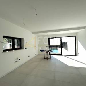 Istra, Poreč, 3s+db s bazenom - novogradnja