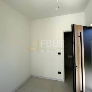 Istra, Poreč, 3s+db s bazenom - novogradnja