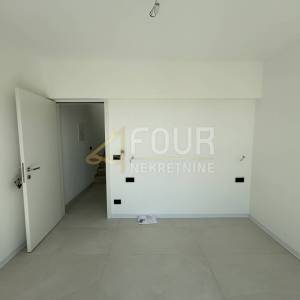 Istra, Poreč, 3s+db s bazenom - novogradnja