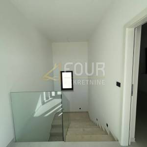 Istra, Poreč, 3s+db s bazenom - novogradnja