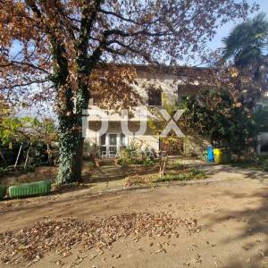 ISTRA, POREČ - Apartmanska kuća na pogodnoj lokaciji