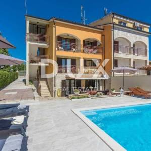 ISTRA, POREČ - Apartmanska kuća u blizini mora s pogledom na more