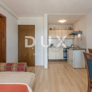 ISTRA, POREČ - Apartmanska kuća u blizini mora s pogledom na more