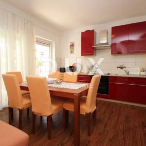 ISTRA, POREČ - Apartmanska kuća nedaleko od centra i predivnih plaža