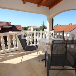 ISTRA, POREČ - Apartmanska kuća nedaleko od centra i predivnih plaža