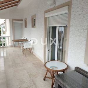 ISTRA, POREČ - Apartmanska kuća nedaleko od centra i predivnih plaža