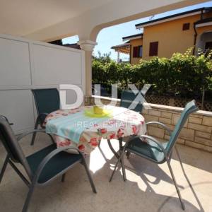 ISTRA, POREČ - Apartmanska kuća nedaleko od centra i predivnih plaža