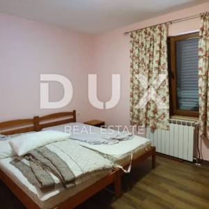 ISTRA, POREČ - Apartmanska kuća s pet stambenih jedinica i s puno potencijala