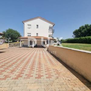 ISTRA, POREČ Apartmanska kuća 4km od centra grada