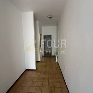 Istra, Poreč - centar, 71.20m2, 2s+db, okućnica 192m2
