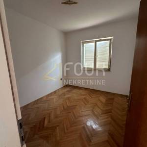 Istra, Poreč - centar, 71.20m2, 2s+db, okućnica 192m2
