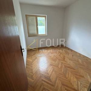 Istra, Poreč - centar, 71.20m2, 2s+db, okućnica 192m2