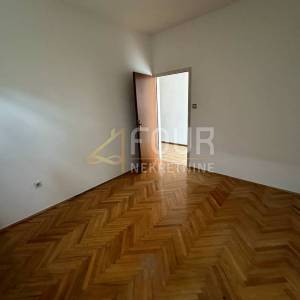 Istra, Poreč - centar, 71.20m2, 2s+db, okućnica 192m2