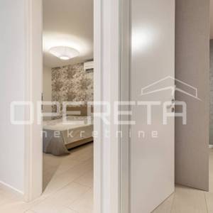 Istra, Poreč centar - Atraktivan penthouse 110 m2 s pogledom na more i garažom