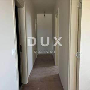 ISTRA, POREČ - Ekskluzivni penthouse s krovnom terasom i otvorenim pogledom na more!