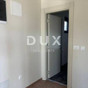 ISTRA, POREČ - Ekskluzivni penthouse s krovnom terasom i otvorenim pogledom na more!