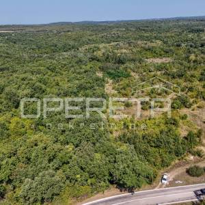 
Istra, Poreč-građevinsko zemljište T2 i T3 te poljoprivredno zemljište kod Pore