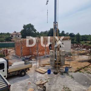 ISTRA, POREČ - Kuća modernog dizajna s bazenom