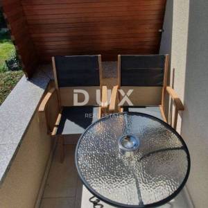ISTRA, POREČ - Kuća s dva stana na vrhunskoj lokaciji