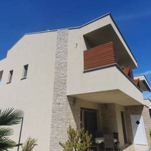ISTRA, POREČ - Kuća s dva stana na vrhunskoj lokaciji