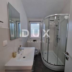 ISTRA, POREČ - Kuća s puno potencijala, na mirnoj i lijepoj lokaciji