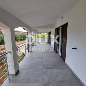 ISTRA, POREČ - Kuća s puno potencijala, na mirnoj i lijepoj lokaciji