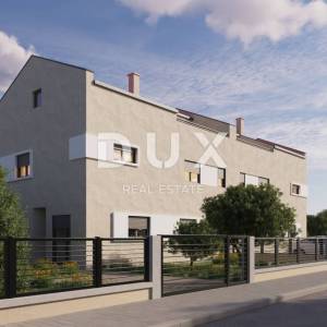 ISTRA, POREČ - Kuća u nizu sa vrtom