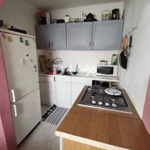 ISTRA, POREČ - Kuća za adaptaciju nadomak grada