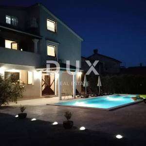 ISTRA, POREČ - Kuća za odmor s bazenom i pogledom na more
