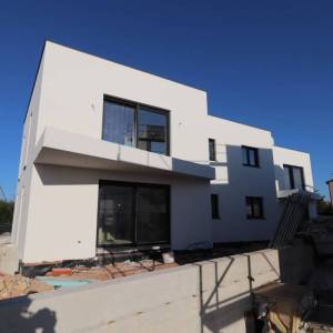 ISTRA, POREČ - Lux vila sa vrtom i pogledom na more