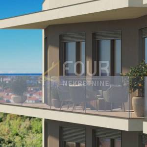 Istra, Poreč, moderan penthouse u novom stambenom kompleksu