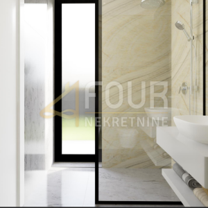 Istra, Poreč, moderna villa s bazenom, krovna terasa, sauna