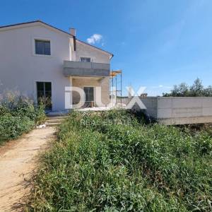 ISTRA, POREČ - Novoizgrađena vila s infinity bazenom, privatnim podzemnim parkingom i fantastičnim pogledom na more