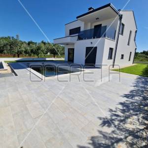 ISTRA, POREČ - Novoizgrađena samostojeća kuća s bazenom i pogledom na more
