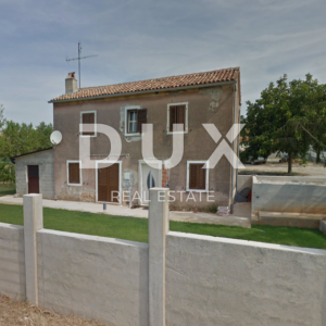 ISTRA, POREČ - Obiteljska kuća na odličnoj lokaciji