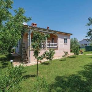 Istra, Poreč, odlična kuća s bazenom