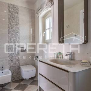 ISTRA, POREČ (OKOLICA) - Bezvremenska vila s bazenom - investicija u luksuz