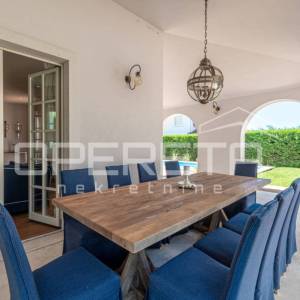 ISTRA, POREČ (OKOLICA) - Bezvremenska vila s bazenom - investicija u luksuz